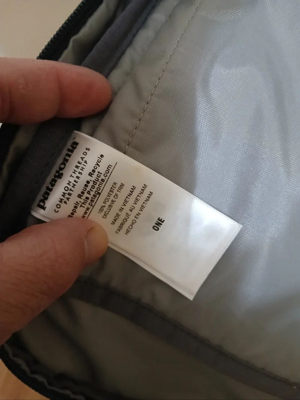 Patagonia Messenger Travel/School Lifestyle/Labtop Bag Unisex